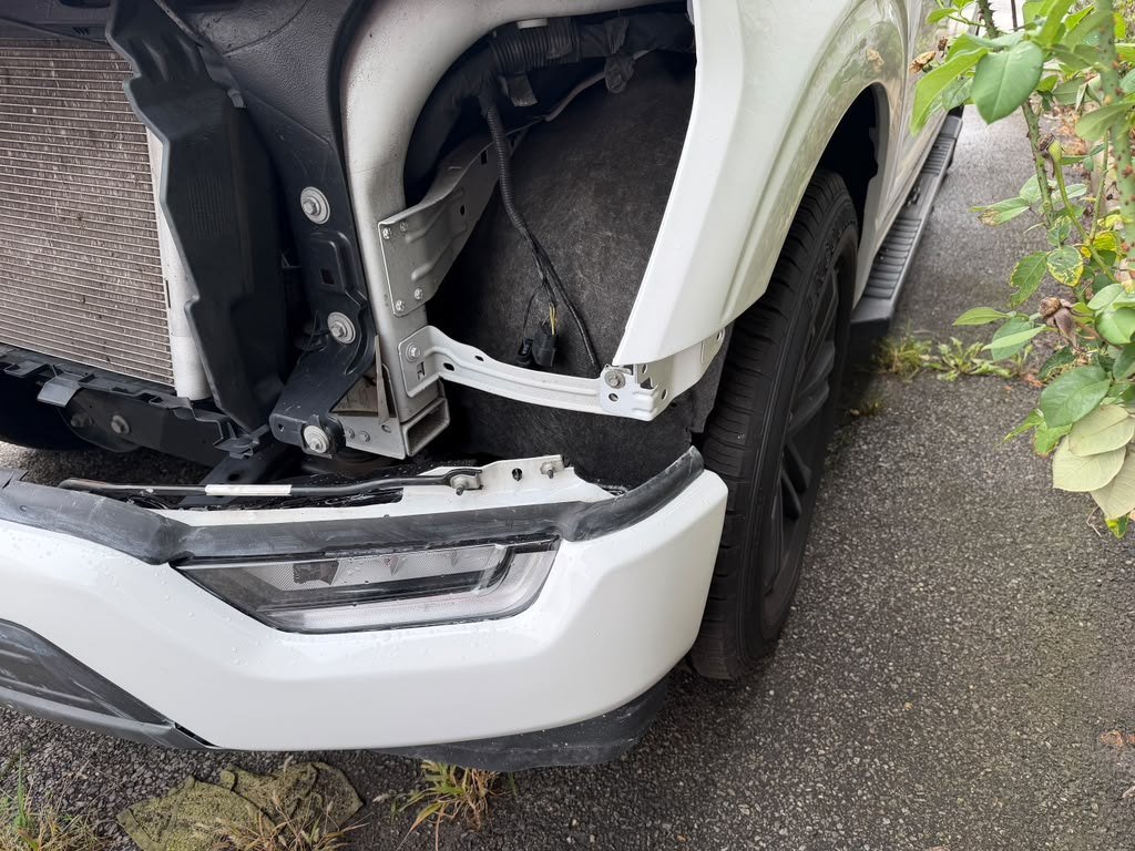 Ford F-150 heavy front crash damage upon arrival