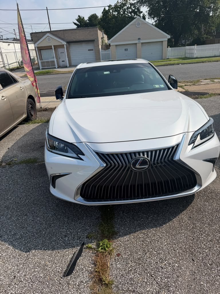Lexus ES luxury sedan showroom finish after repair